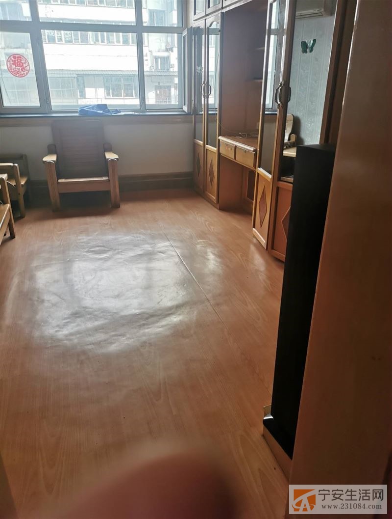 出租：朝中家属楼